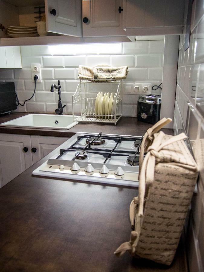 Feliz Apartman Дьюла Екстер'єр фото